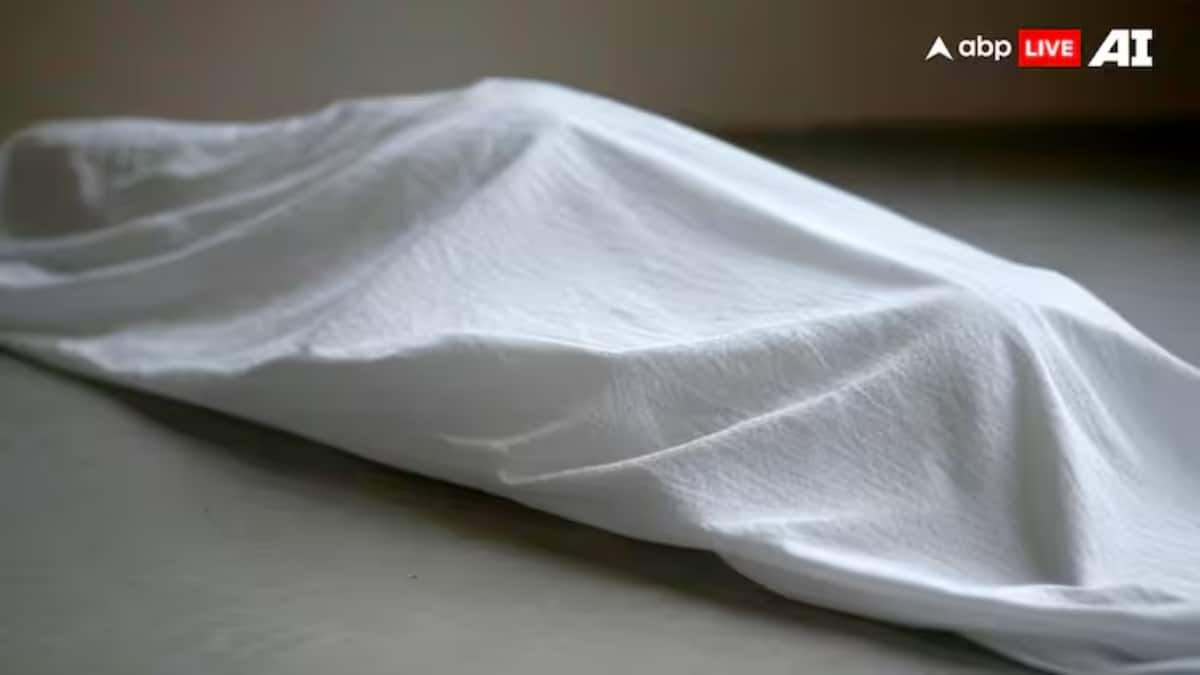 Hardoi News: हरदोई पेपर कप फैक्ट्री में बड़ा हादसा, मशीन में फंसी मजदूर की गर्दन, मौत